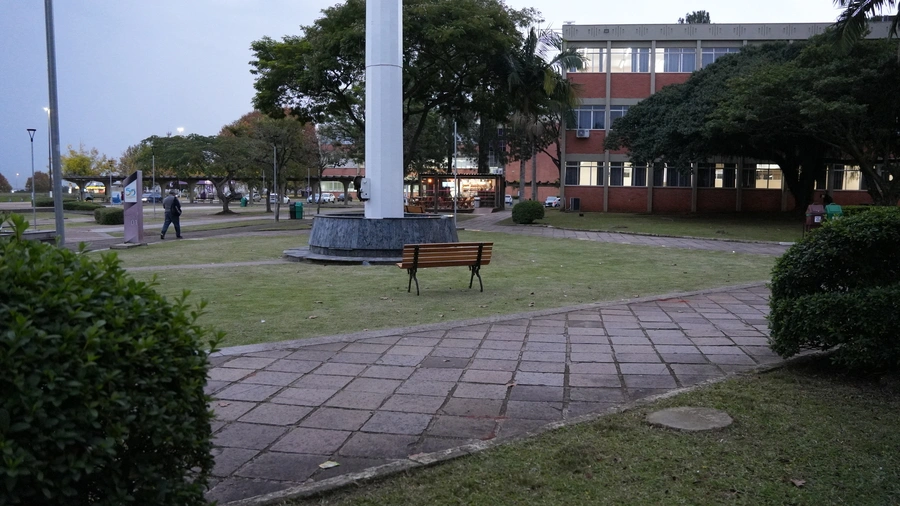 Fachada de um dos pr�dios do campus Canoas